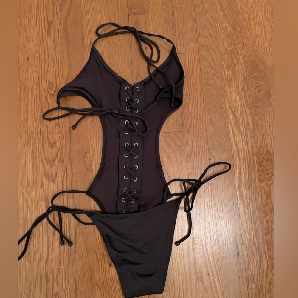 SOLD SOLD SOLDNWT Skims Monokini Swimsuit - Picture 3 of 4